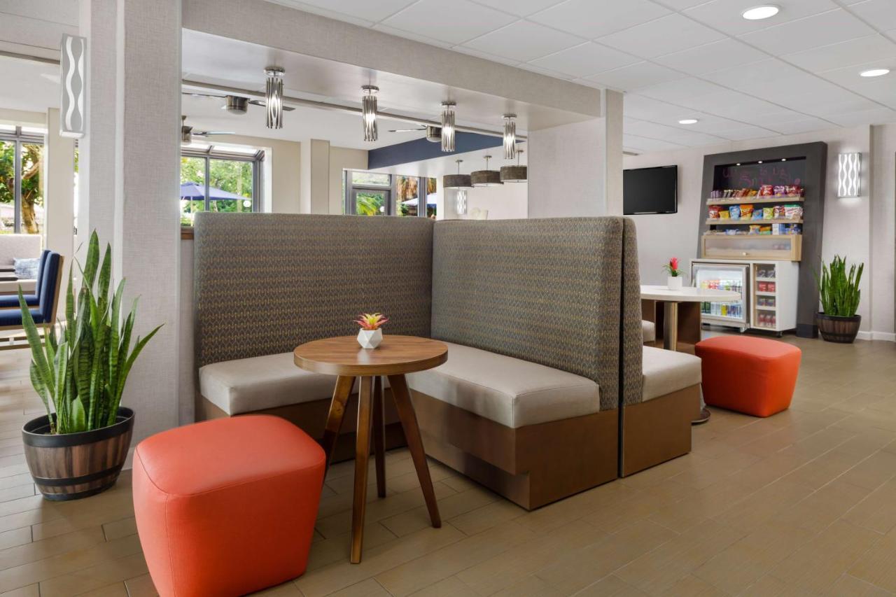 Hampton Inn Ft. Lauderdale-Cypress Creek Φορτ Λόντερντεϊλ Εξωτερικό φωτογραφία