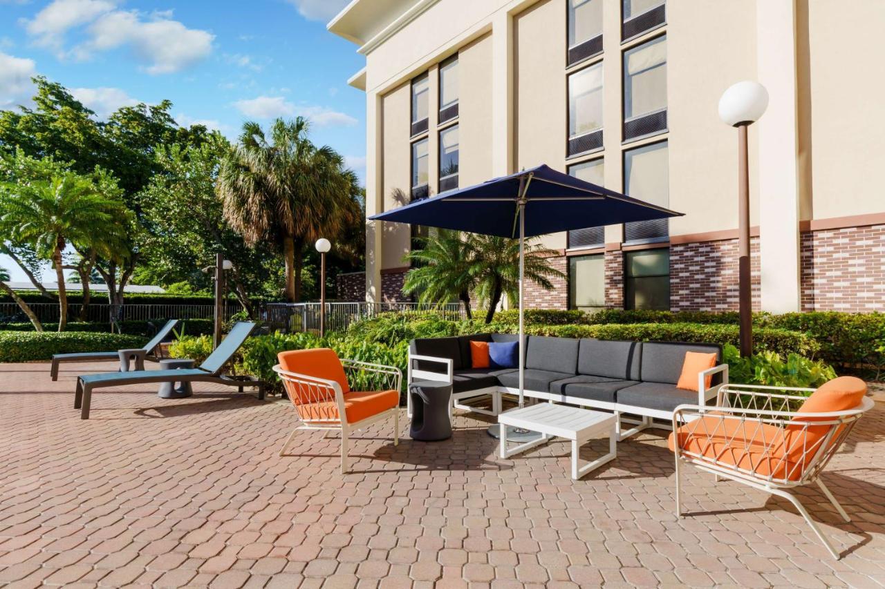 Hampton Inn Ft. Lauderdale-Cypress Creek Φορτ Λόντερντεϊλ Εξωτερικό φωτογραφία